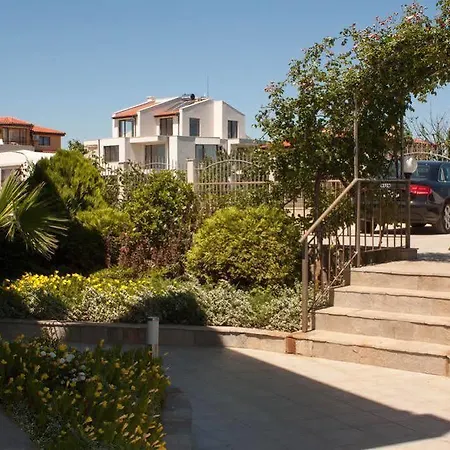 شقة فندقية Gardenia Vacation Settlement 3*